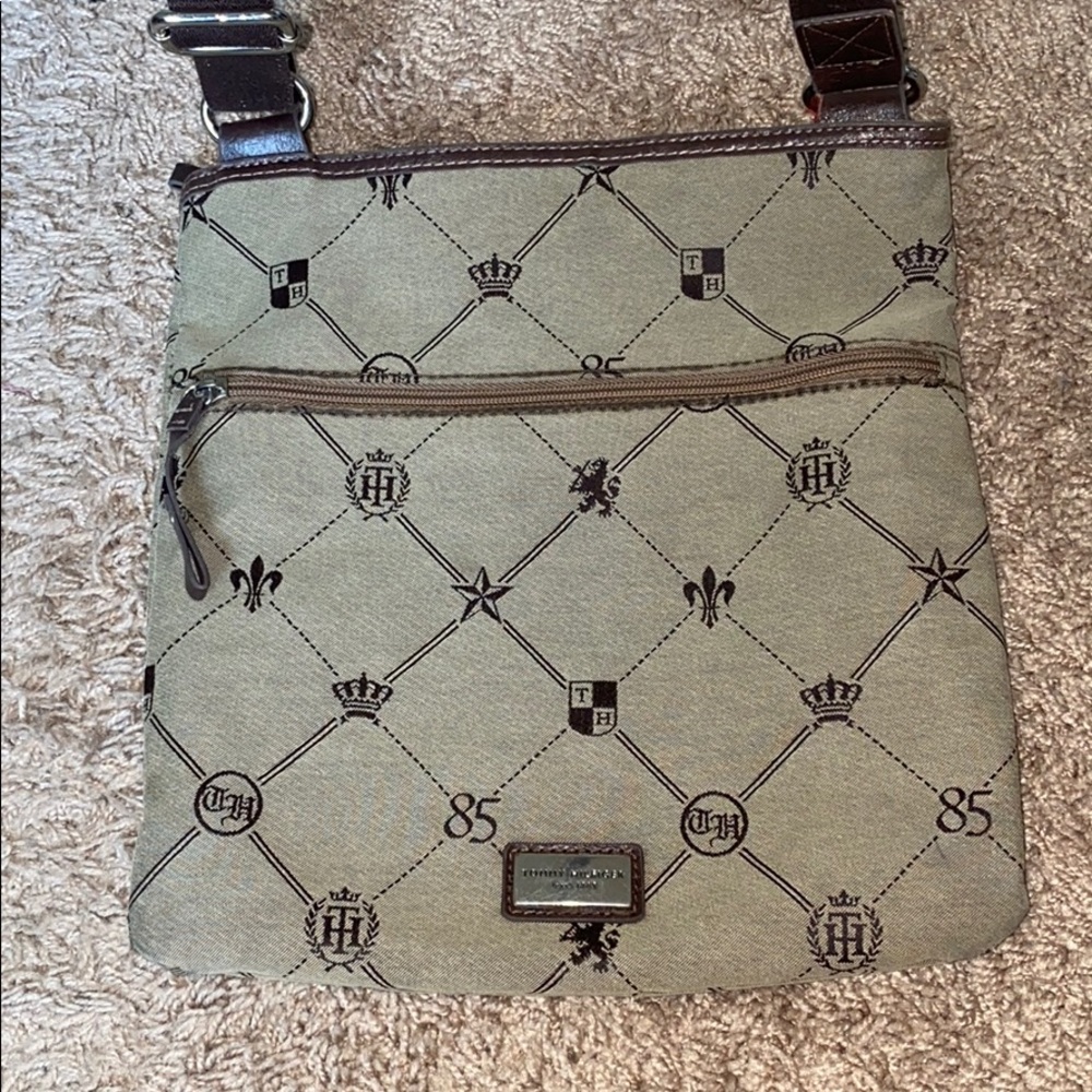 Tommy Hilfiger Crossbody Purse